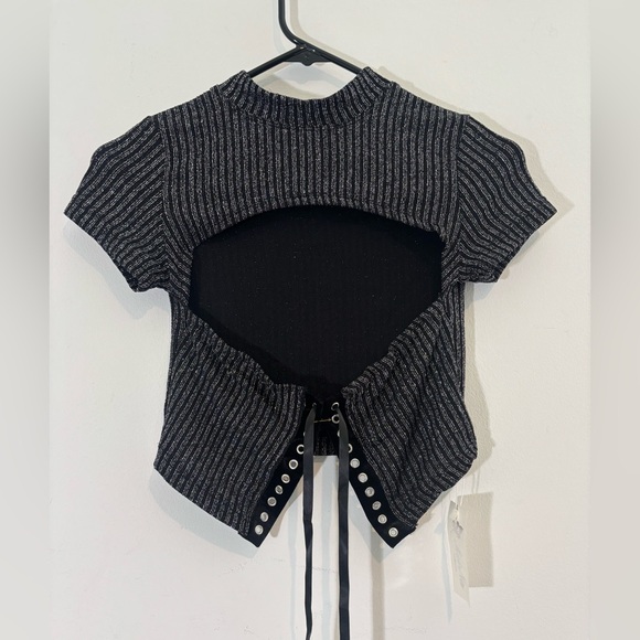 Mei Na Women’s Medium Fitted Black Short Sleeve Turtleneck Open Back Corset Back - Picture 5 of 10